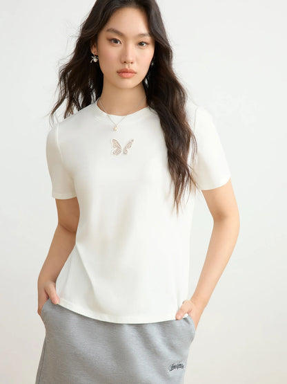 Wickelshirt für Damen in Übergröße mit Perlen und kurzen Ärmeln – Sommerliches, figurbetontes Strickdesign
