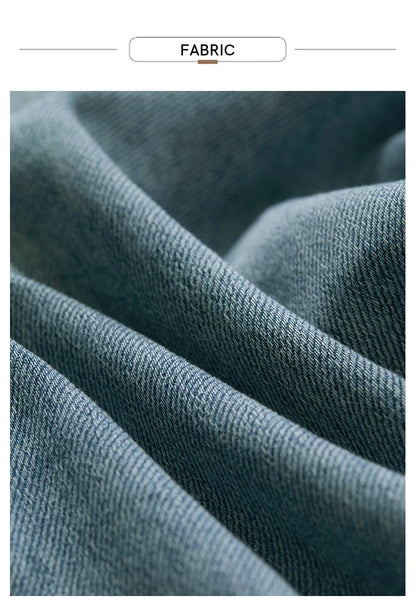 Damen Jeans im minimalistischen Stil mit weitem Bein und niedriger Taille