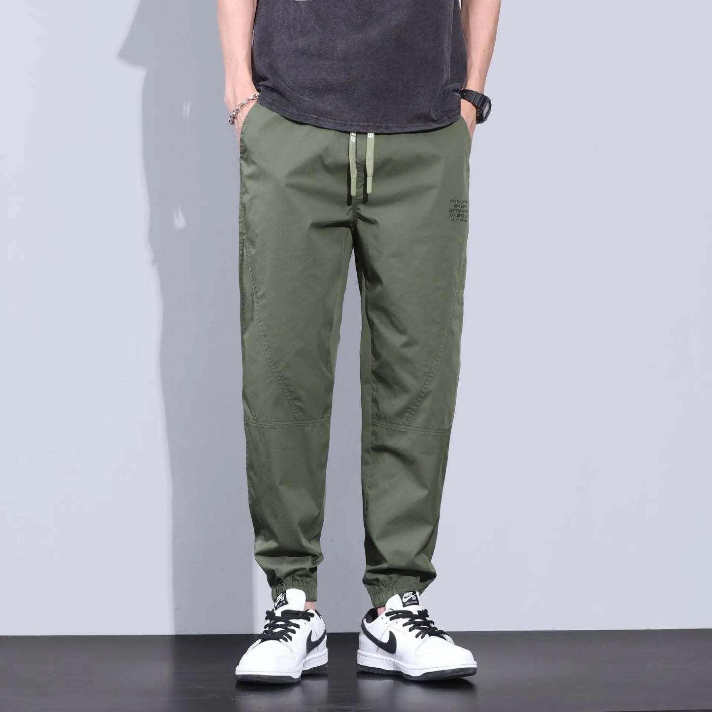 Herren Hosen im lässigen Stil mit elastischer Taille und Kordelzug