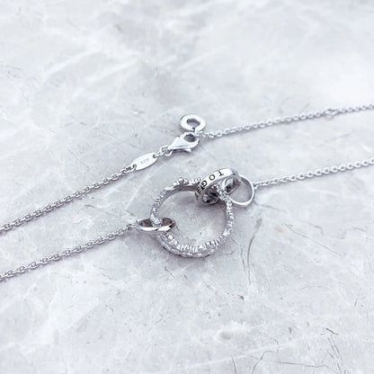 Sterlingsilber-Halskette mit rundem Kronenanhänger und Kettenöse