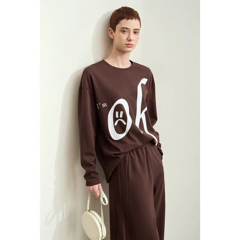 Damen T-Shirt im minimalistischen Stil mit Rundhalsausschnitt und Druckdesign