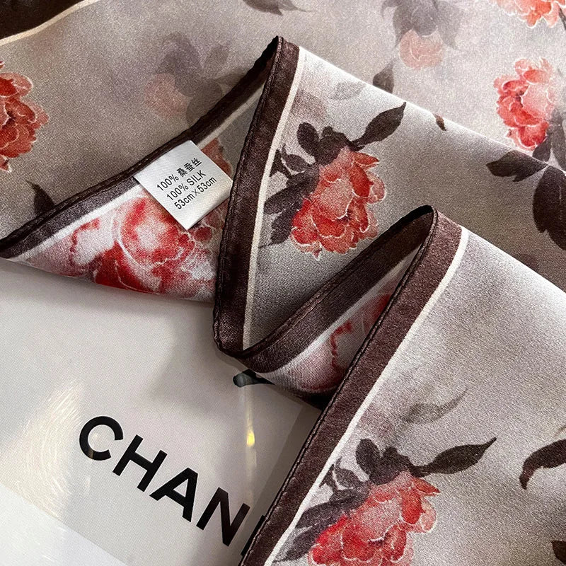 Damen Seidensatin Schal quadratisch Blumenprint Kopftuch Bandana Hijab Geschenk D