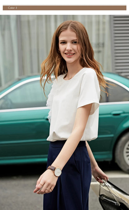 Damen T-Shirt aus mercerisierter Baumwolle im minimalistischen Patchwork-Stil mit Spitze