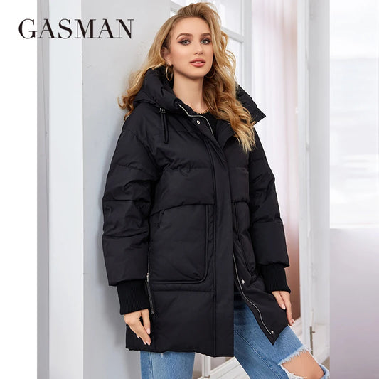 Kurze Damen-Winterdaunenjacke mit modischem Farbkontrast und wasserdichtem Design – warm und stilvoll für kalte Tage.