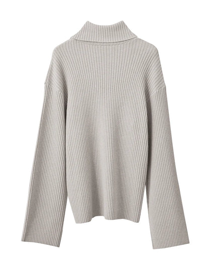 Grau-beiger Strickpullover mit geripptem Stehkragen, langärmlig