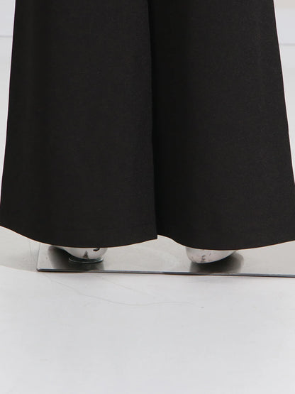 Ärmelloses Damen-Spitzenkleid mit Rundhalsausschnitt und Patchwork-Design – figurbetont und mit Hohldetails.