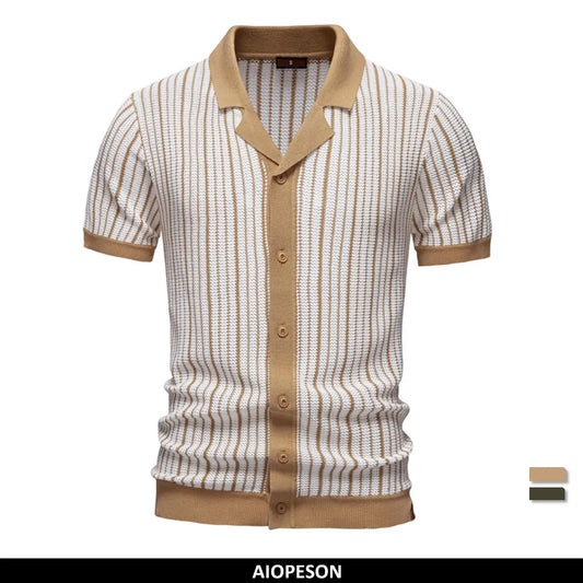 Gestreiftes Herren-Meshpoloshirt mit Knopfleiste, kurzen Ärmeln und Rippenbund, beige-braun