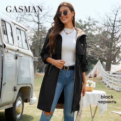 Lange Damen-Winterjacke im eleganten Retro-Design mit Taschen und klassischem Schnitt – ideal für kalte Tage.