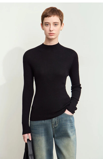 Halbrollkragen-Pullover in Schwarz, lange Ärmel, schmaler Rollkragen
