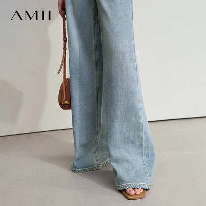 Damen Jeans im minimalistischen Stil mit weitem Bein und niedriger Taille