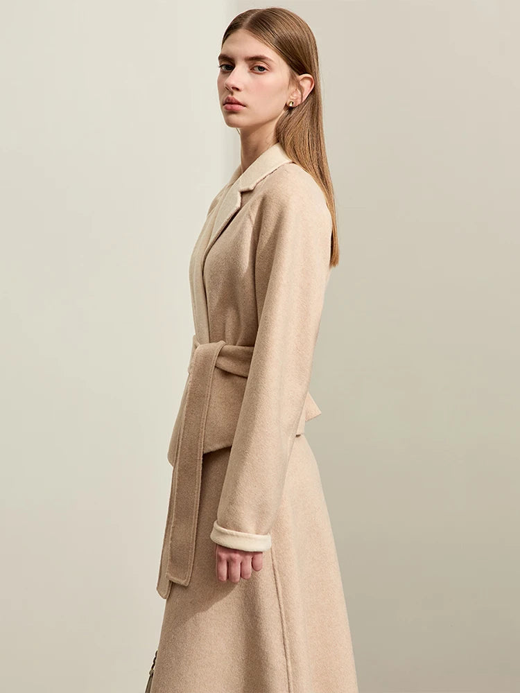 Damen Kleid-Set mit neuem Reverskragen und Gürtel im Winterstil
