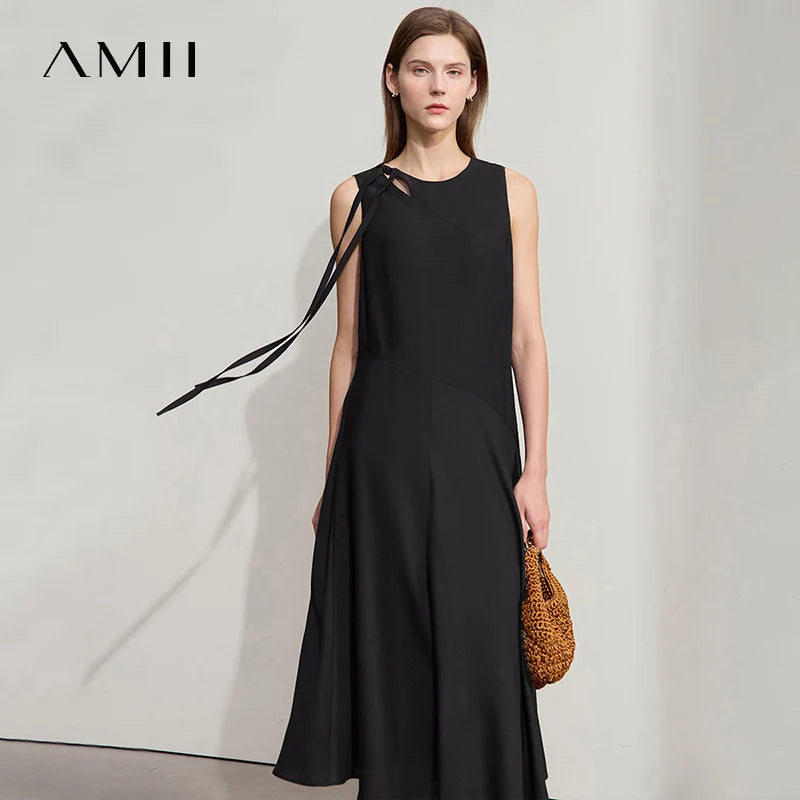 Elegantes Plissiertes Berufskleid Mit Gürtel Für Damen
