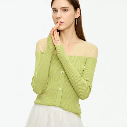 Strickpullover für Damen, gerippt, Knopfleiste, off-shoulder Optik, hellgrün