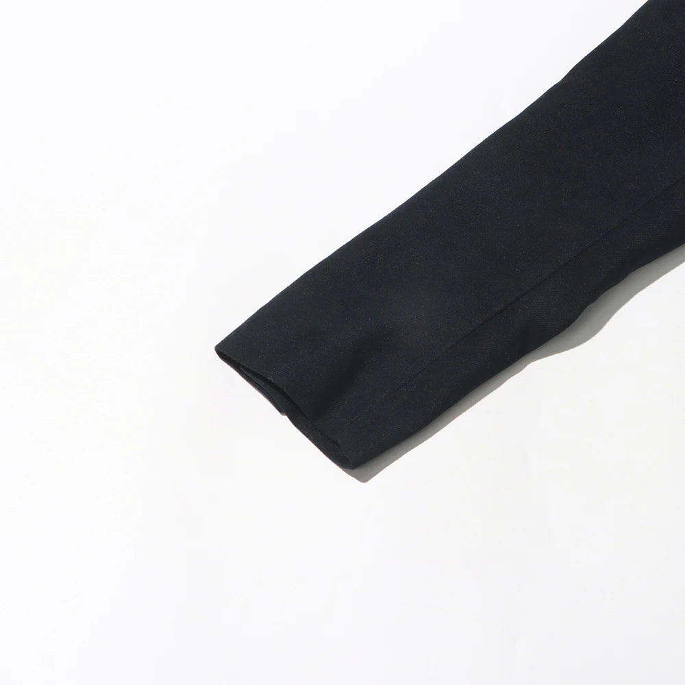 Zweiteiliges Damen-Set aus Spitze und Denim mit V-Ausschnitt, ärmellosem Oberteil und hoch taillierter knielanger Hose – ideal für Streetwear.