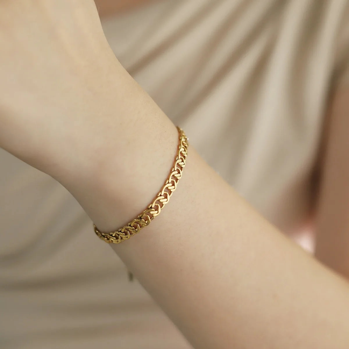 Damen-Gliederarmband gedreht aus Titanstahl