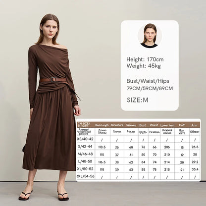 Elegantes Gestricktes Damenkleid Mit Wasserfallausschnitt Und A-Line