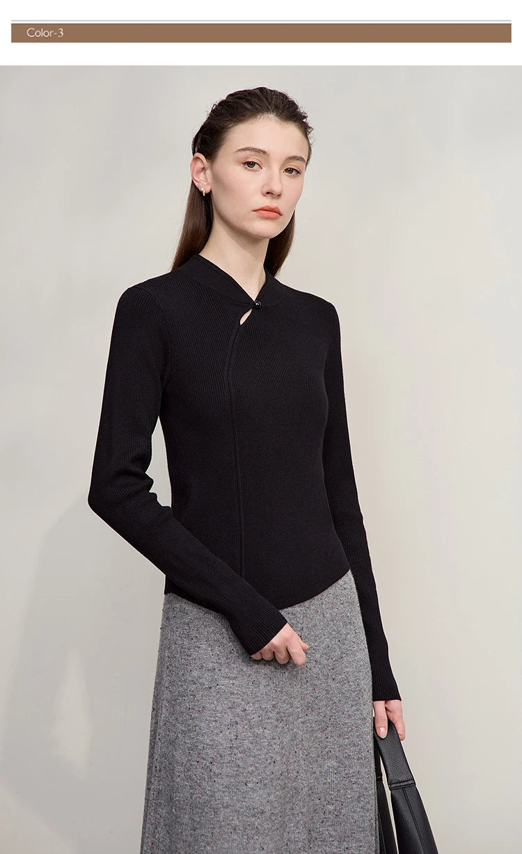 Schwarzer Damenpullover mit Cheongsam-Kragen und Knopf, schmal, lange Ärmel