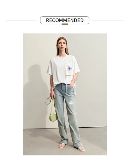 Damen T-Shirt im Minimalismus-Stil mit Taschen und elastischem O-Neck