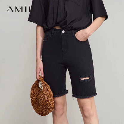 Damen Denim Shorts im minimalistischen Casual-Stil mit Zipper und Loch-Dekoration