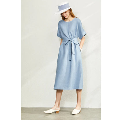 Elegantes Damenkleid Aus Leinen Komfortabel Stylisch Büromode