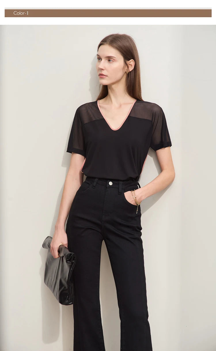 Damen T-Shirt im Minimalismus-Stil mit V-Ausschnitt und Kontrastnähten
