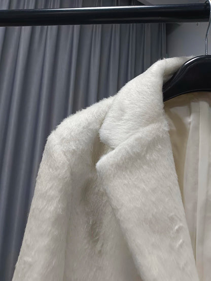 Elegante Damenjacke mit Reverskragen und langen Ärmeln – luxuriöses Patchwork-Design mit Taschen
