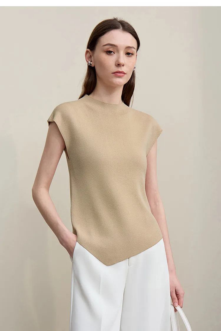 Damen Stricktop mit Stehkragen, Kurzarm und asymmetrischem Saum, beige, einfarbig