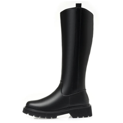 Schwarzer Winterstiefel aus Leder, hoher Schaft, abriebfeste Profilsohle mit Grip