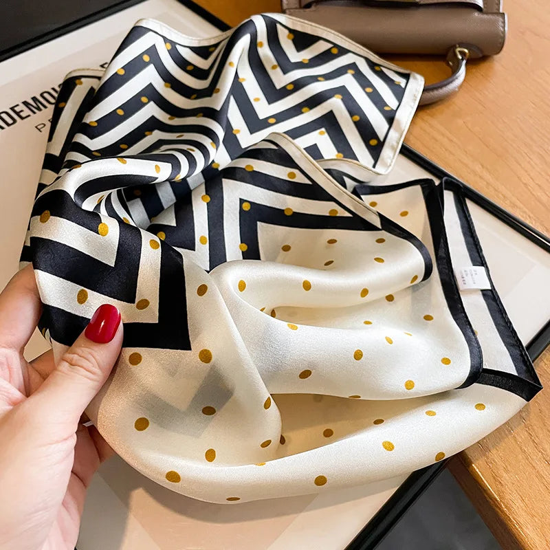 Damen Seidensatin Schal Tasche Kopf Bandana Halsschal klein quadratisch Luxus B