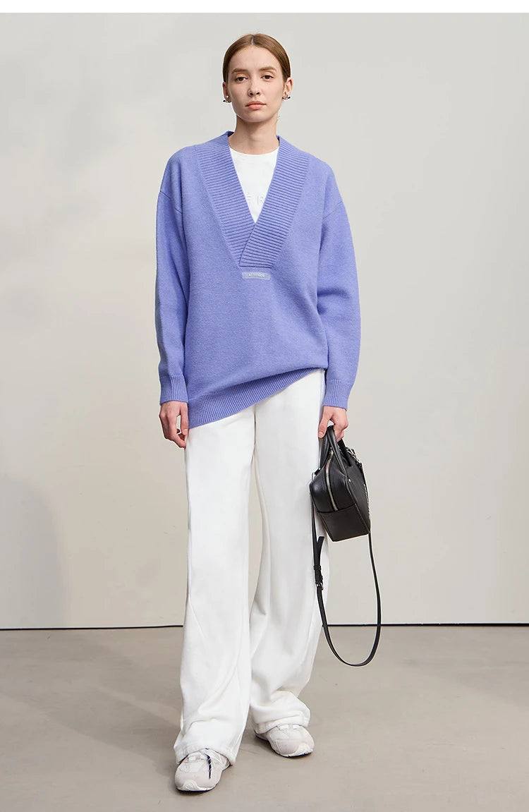 Lavendelfarbener Damen-Strickpullover mit V-Ausschnitt und geripptem Bund