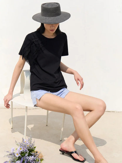 Damen T-Shirt aus mercerisierter Baumwolle im minimalistischen Patchwork-Stil mit Spitze