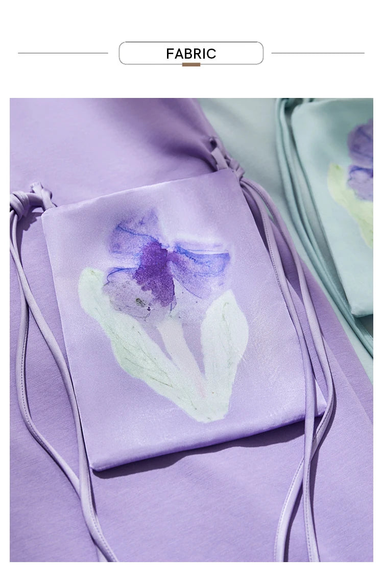 Damen T-Shirt im Minimalismus-Stil mit Taschen und elastischem O-Neck