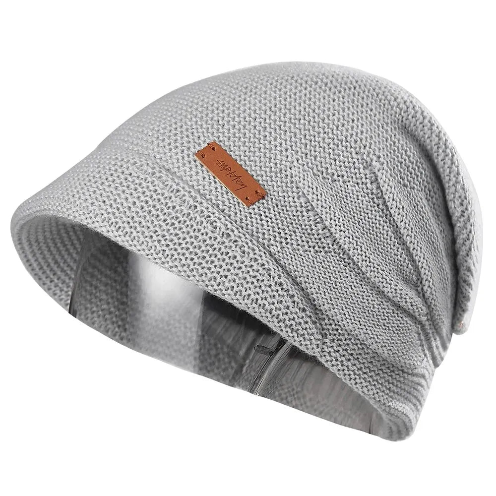 Strickmütze mit Visier und Fleecefutter