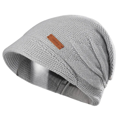 Strickmütze mit Visier und Fleecefutter