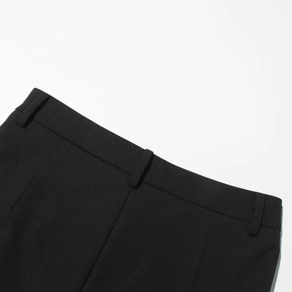 Zweiteiliges Damen-Set mit Reverskragen, langärmligem Patchwork-Blazer und hoch taillierter Hose – lässig und stilvoll