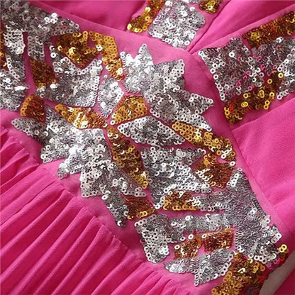 Elegantes Mini-Kleid für Damen mit halbem Stehkragen, langen Ärmeln und 3D-Blumen-Patchwork-Design – figurbetont und stilvoll.