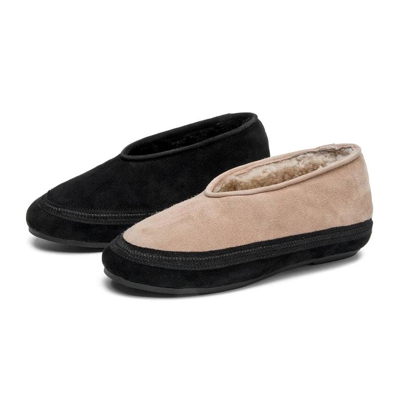 Flache Schneestiefel, Paar in Schwarz und Beige mit warmem Innenfutter