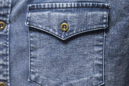 Herren Denim Hemd aus Baumwolle mit doppelten Taschen im lässigen Stil