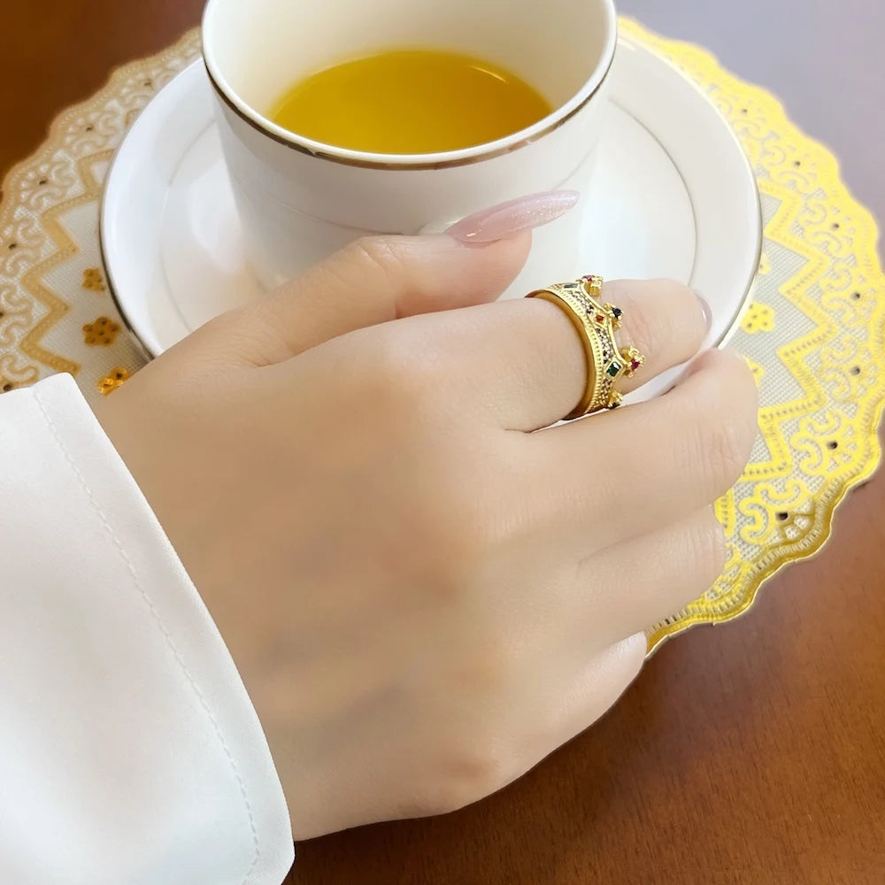 Damen-Ring Königin Krone golden majestätisch aus Sterlingsilber