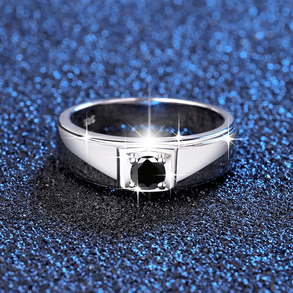 Herren-Ring Silber 925 Hochwertige Verarbeitung Gefasst und Langlebig mit Schwarzem Moissanit