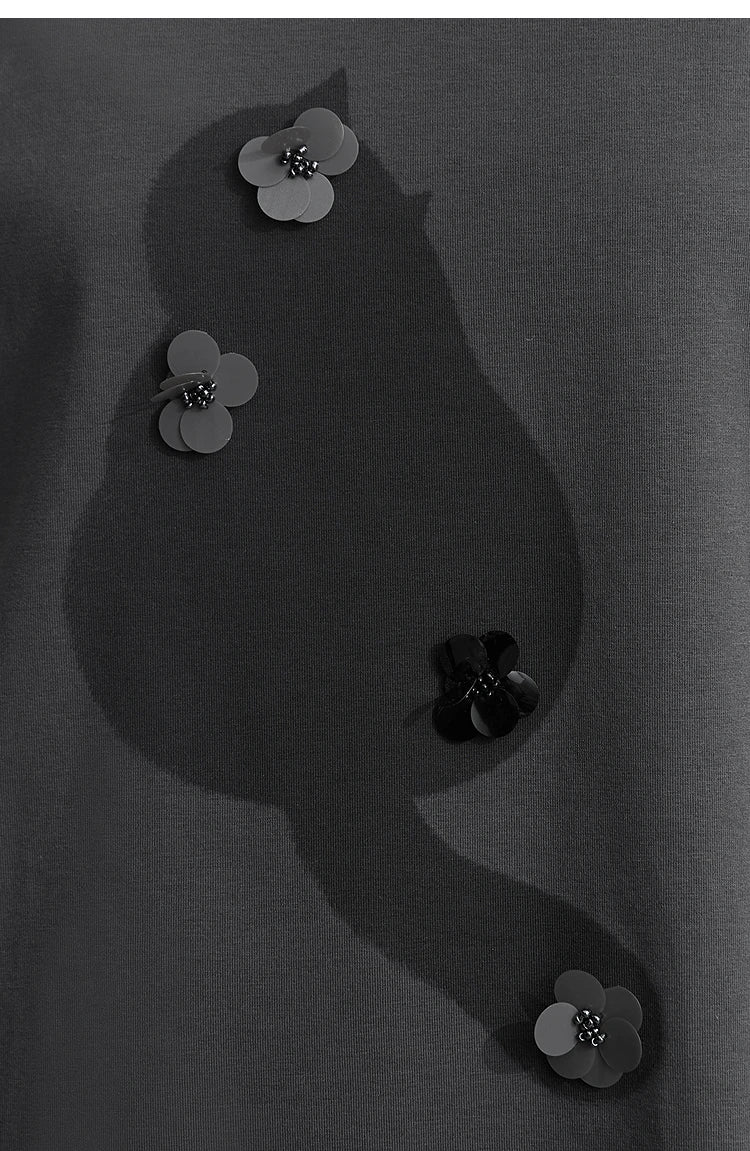 Damen T-Shirt im College-Stil aus leicht elastischem Lyocell mit minimalistischen Druck