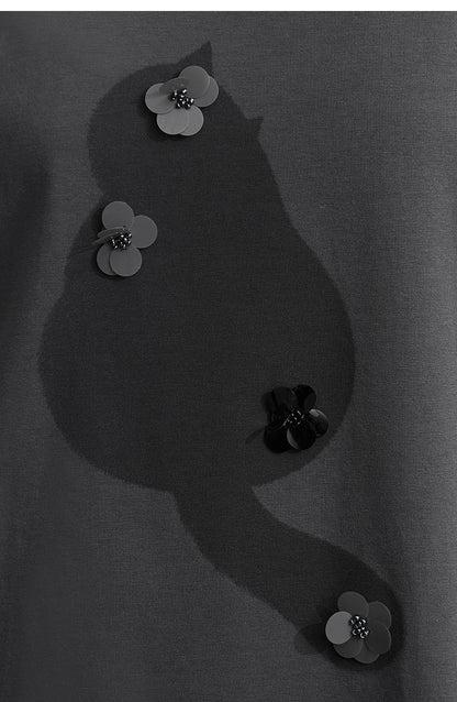 Damen T-Shirt im College-Stil aus leicht elastischem Lyocell mit minimalistischen Druck