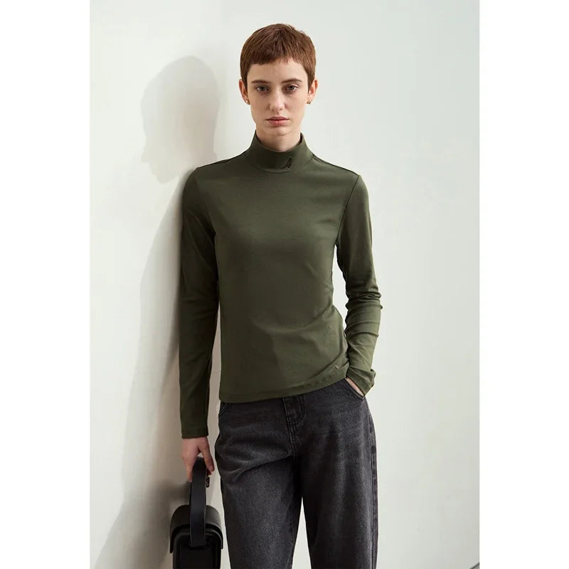 Damen T-Shirts im Minimalismus-Stil mit Mock-Neck und Stickerei aus Baumwolle