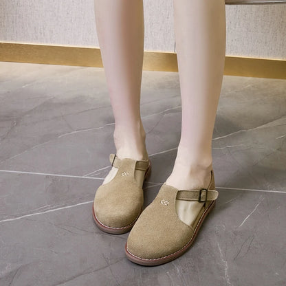 Flache Ledersandale mit offenem Zehenbereich, Riemen mit Schnalle, beige