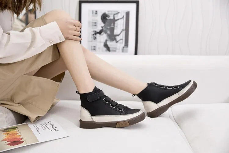 Damen-Ankle-Boots aus Leder, schwarze Schnürstiefel mit flacher Sohle