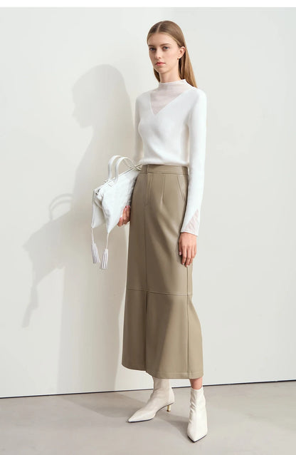 Damen Rollkragenpullover mit transparentem Panel aus der Winterkollektion 2024
