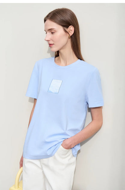 Damen T-Shirt aus Baumwolle mit lässigem O-Ausschnitt und modischer Stickerei