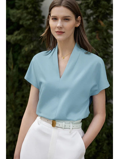 Damen T-Shirt im klassischen Stil mit lässigem V-Ausschnitt und Kurzarm