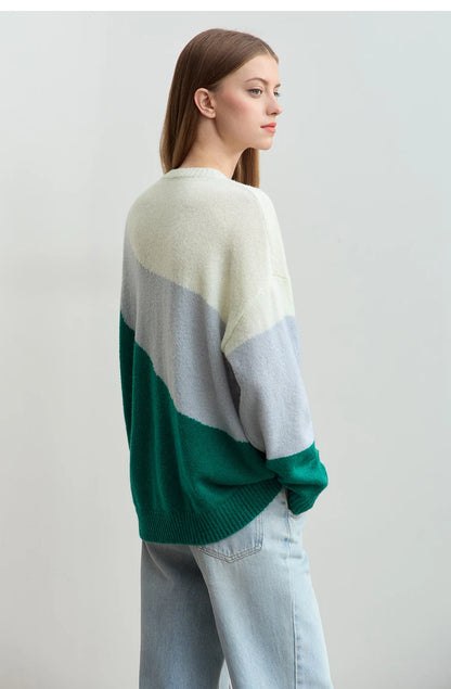 Damenpullover mit Rundhalsausschnitt, Rückansicht mit Farbblöcken in Creme, Hellblau und Dunkelgrün