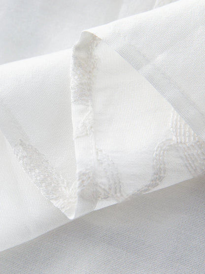 Luftiges Damen-Sonnenschutzshirt in Übergröße mit erfrischendem Design und Farbvielfalt für den Sommer.